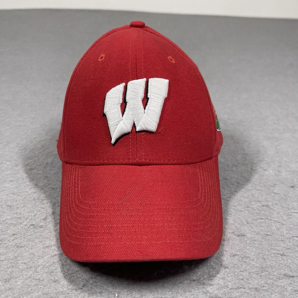 Nike Wisconsin Badgers Hat Cap Mens One Size 2011 Rose Bowl Embroidered NCAA